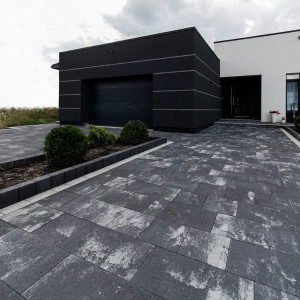 Бруківка Новатор 6 в кольорі Антрацит