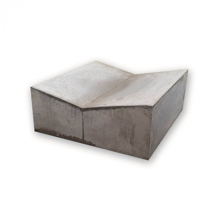 Лоток бетонний прикрайковий 200-500-500 мм