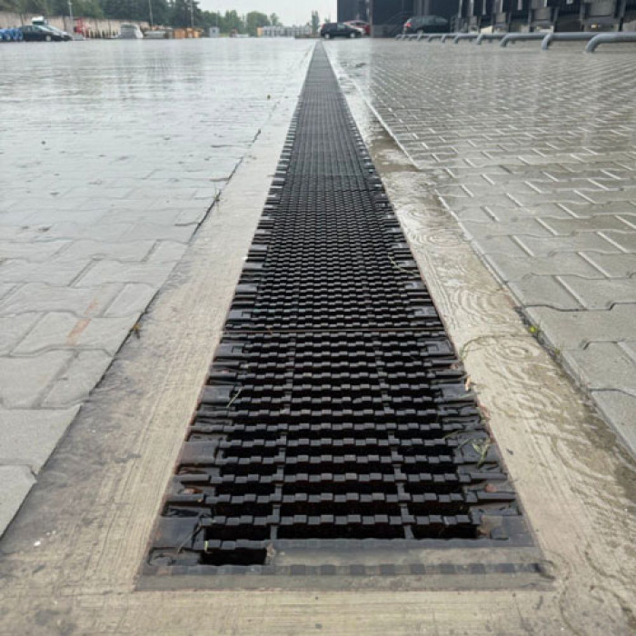 Лоток водовідвідний  бетонний 210-380-1000 мм з чавунною решіткою класу E