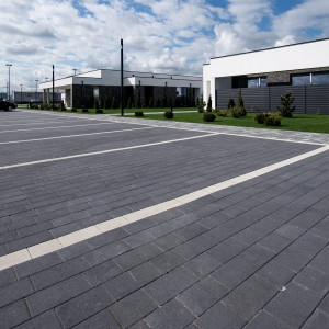 Бруківка Романо в Чорному кольорі