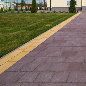 Бруківка Романо в Гірчичному та коричневому кольорі