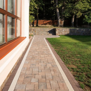 Бруківка Теано в кольорі ферум